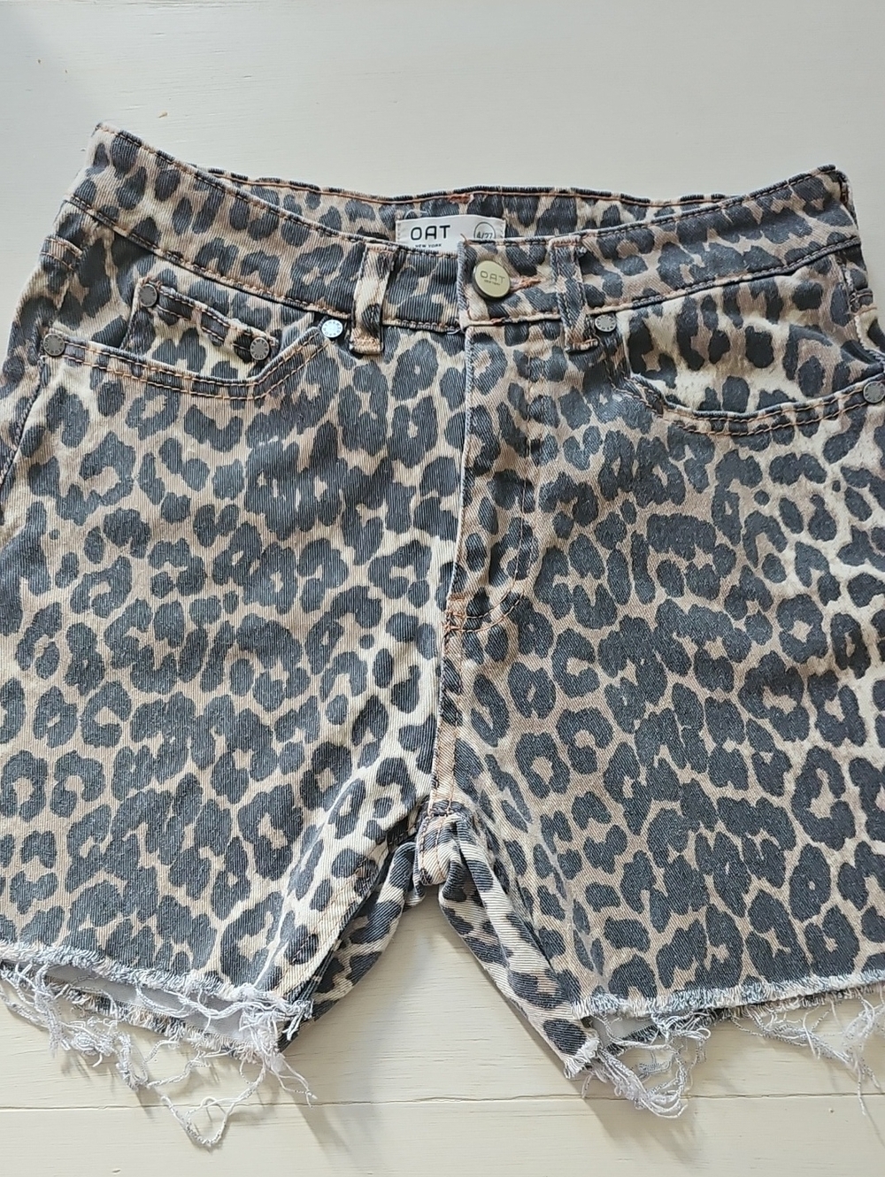 Oat New York Leopard Print Denim Shorts Size 4 High Waisted Frayed